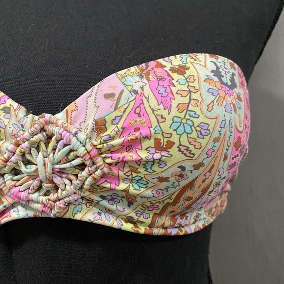 VS Bikini - Picture 6 of 16